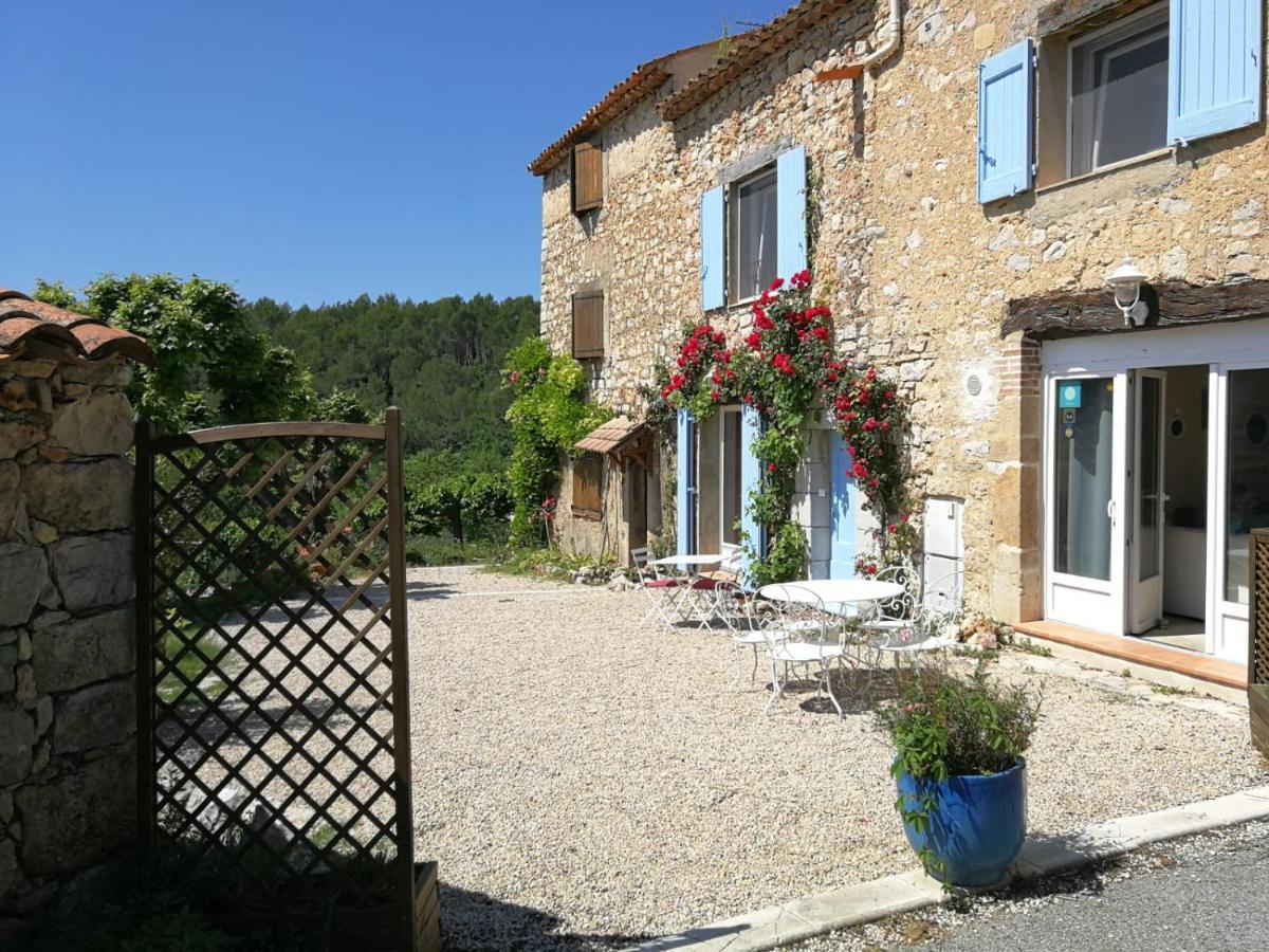 Bastide Provençale Les Mûriers d'Engaspaty Seillans Exterior foto