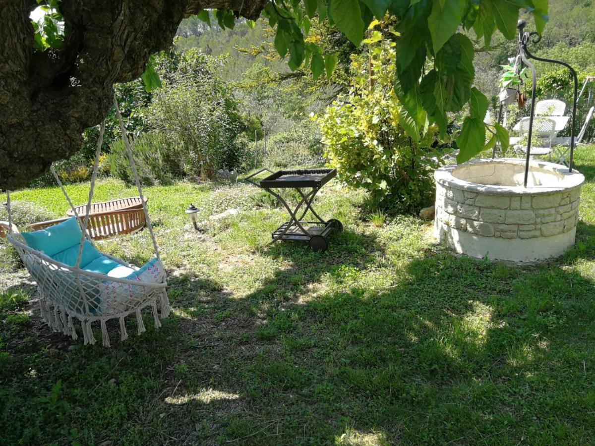 Bastide Provençale Les Mûriers d'Engaspaty Seillans Exterior foto